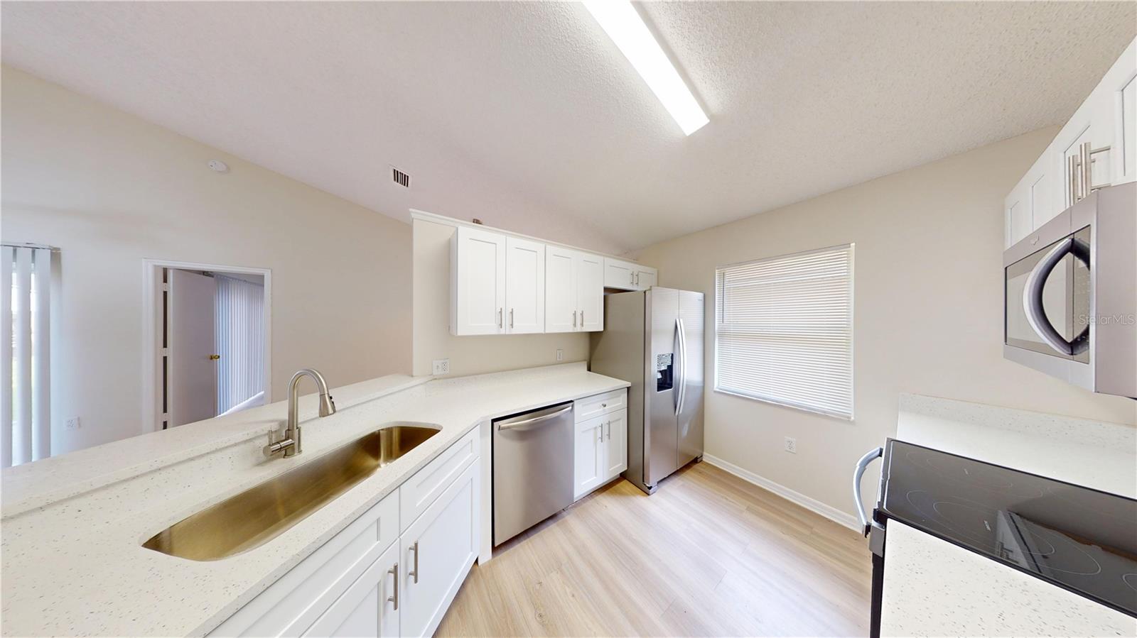 Image 10 of 17 For 11843 Hullbridge Court