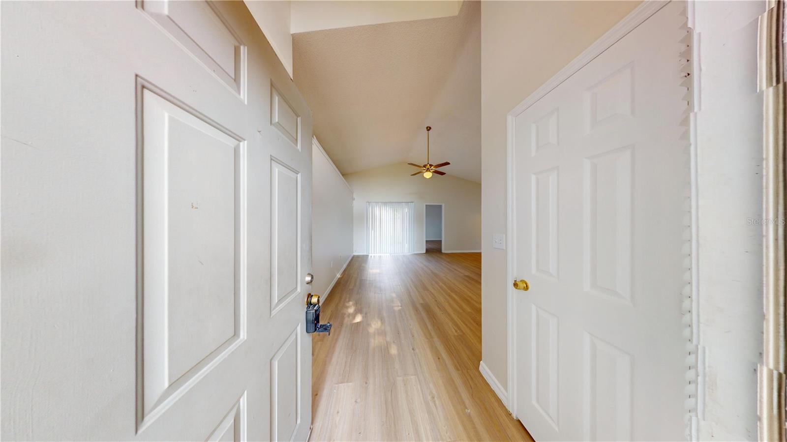 Image 2 of 17 For 11843 Hullbridge Court