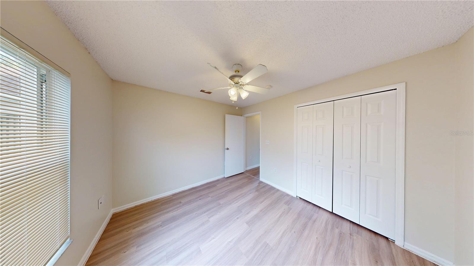 Image 5 of 17 For 11843 Hullbridge Court