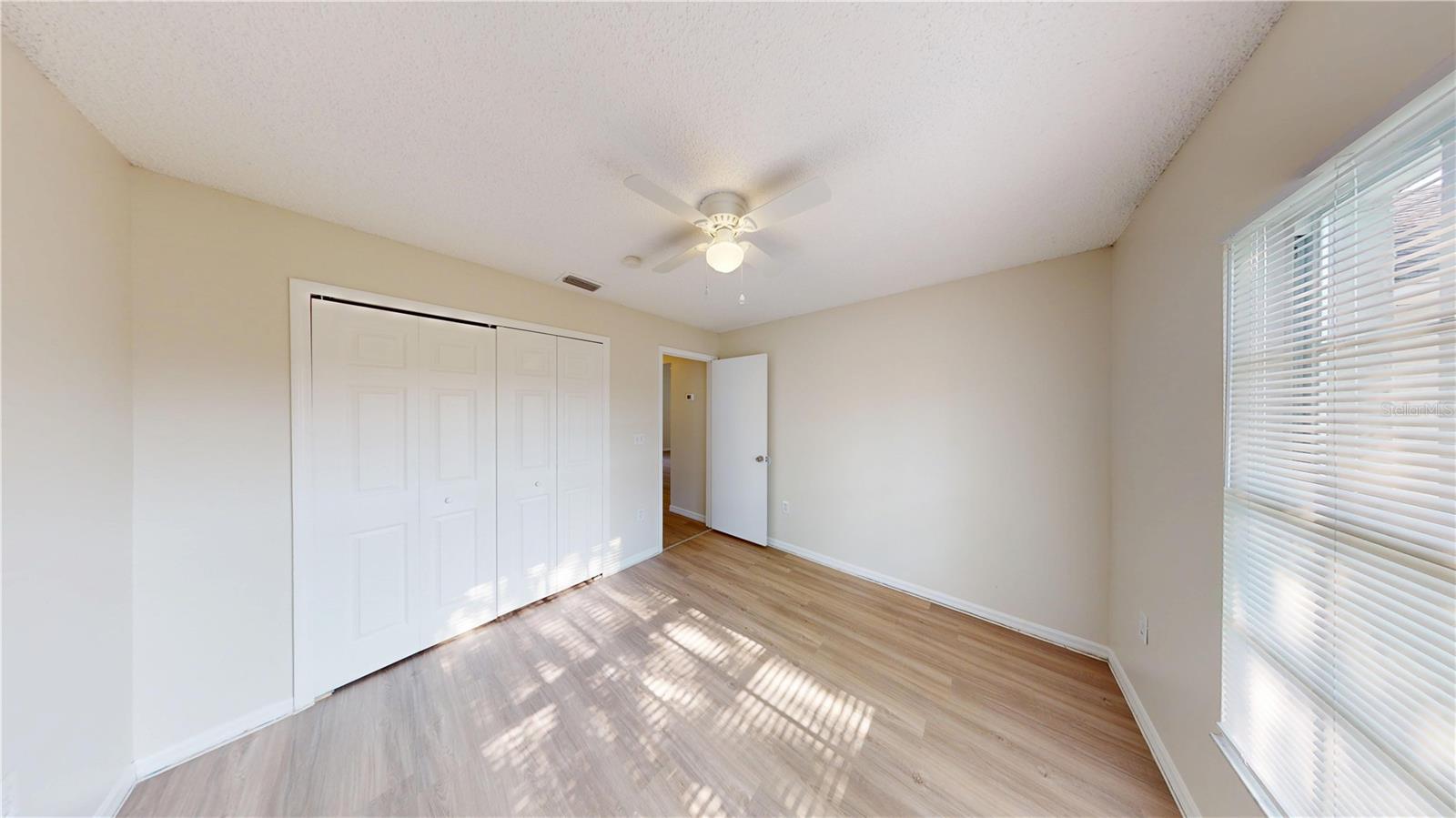 Image 6 of 17 For 11843 Hullbridge Court