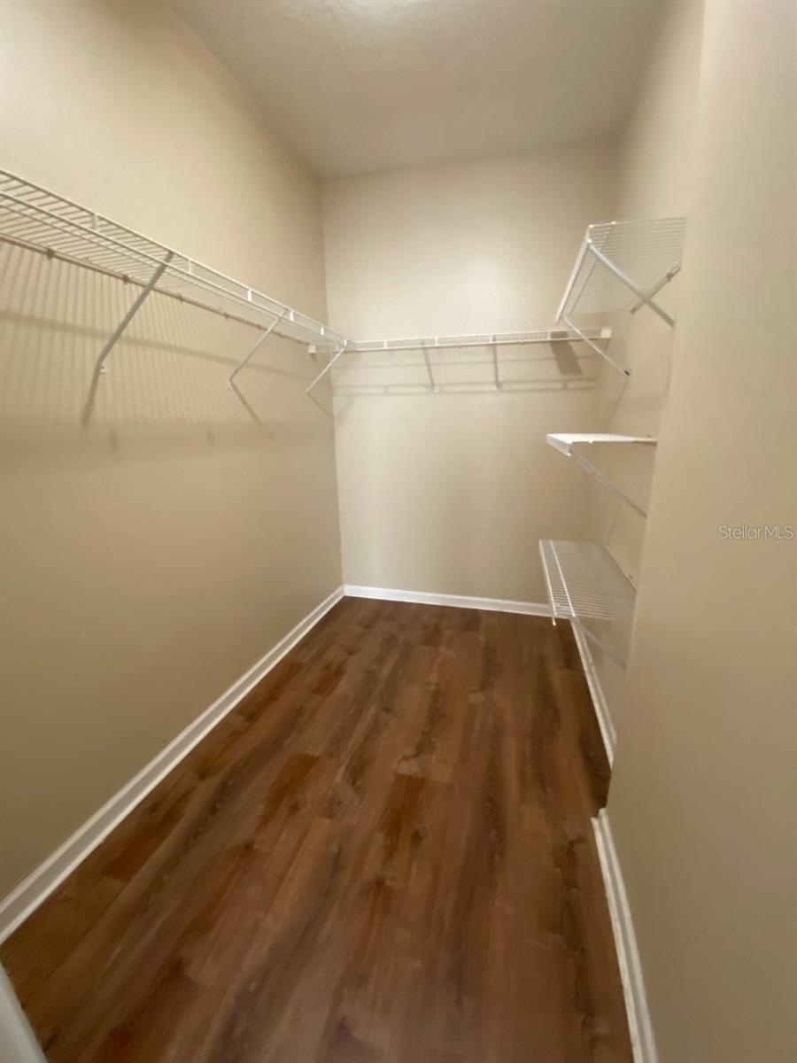 Image 11 of 17 For 14316 Fredricksburg Drive 513