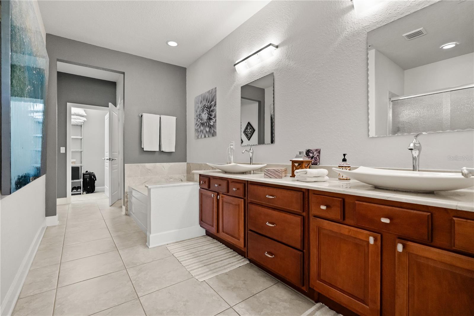 Image 5 of 22 For 1402 Lisbon Court 1