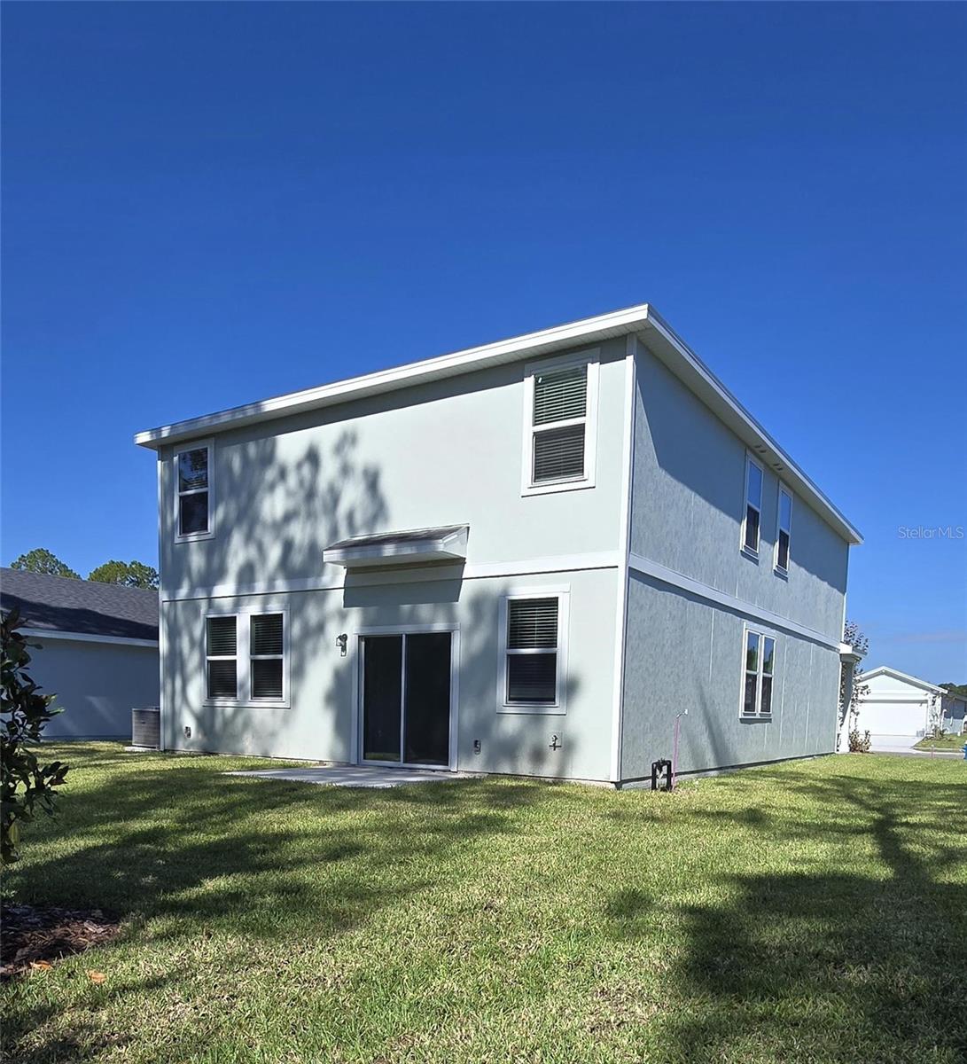 Image 5 of 9 For 17 Dilly Court