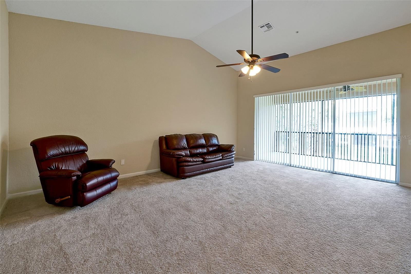 Image 15 of 35 For 6453 Alcalde Court 105