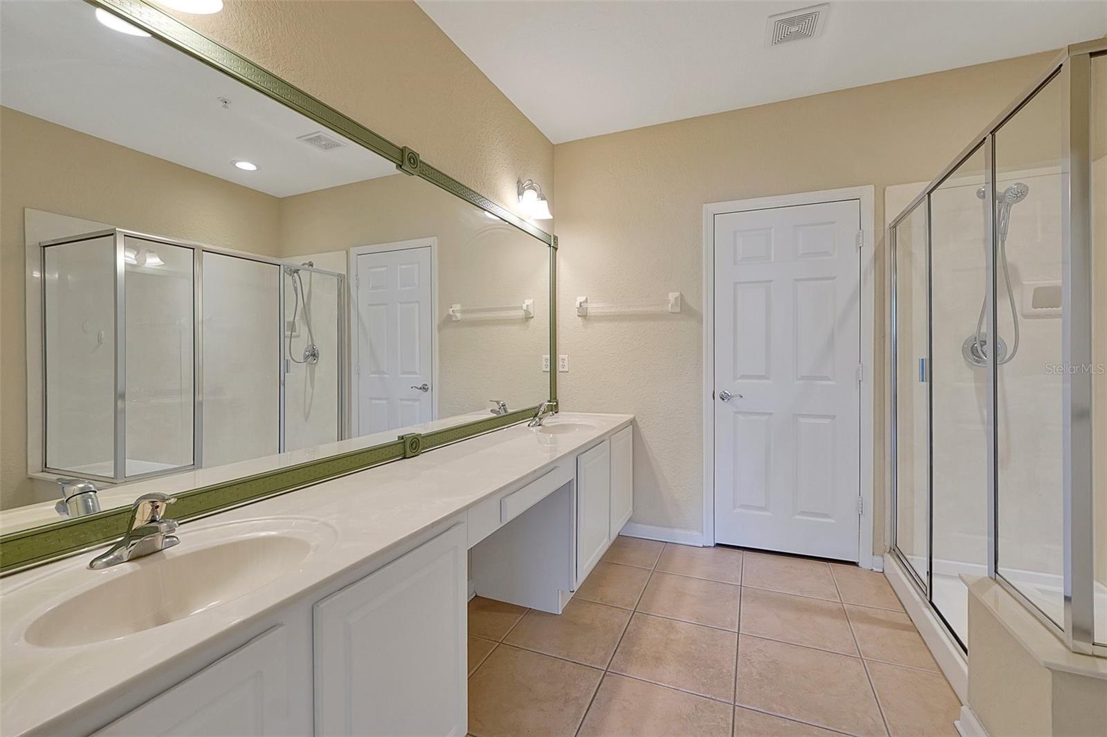 Image 19 of 35 For 6453 Alcalde Court 105