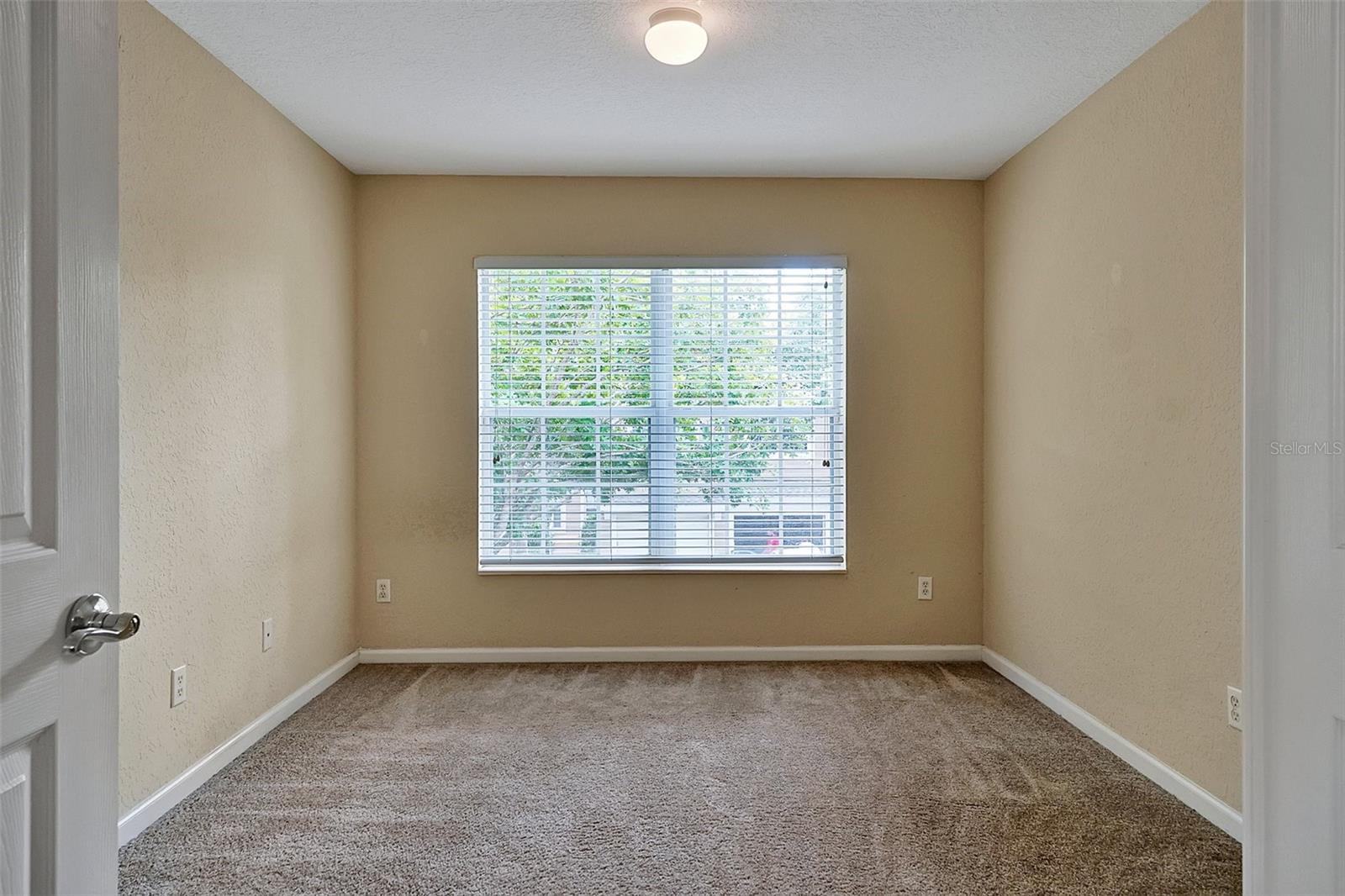 Image 27 of 35 For 6453 Alcalde Court 105