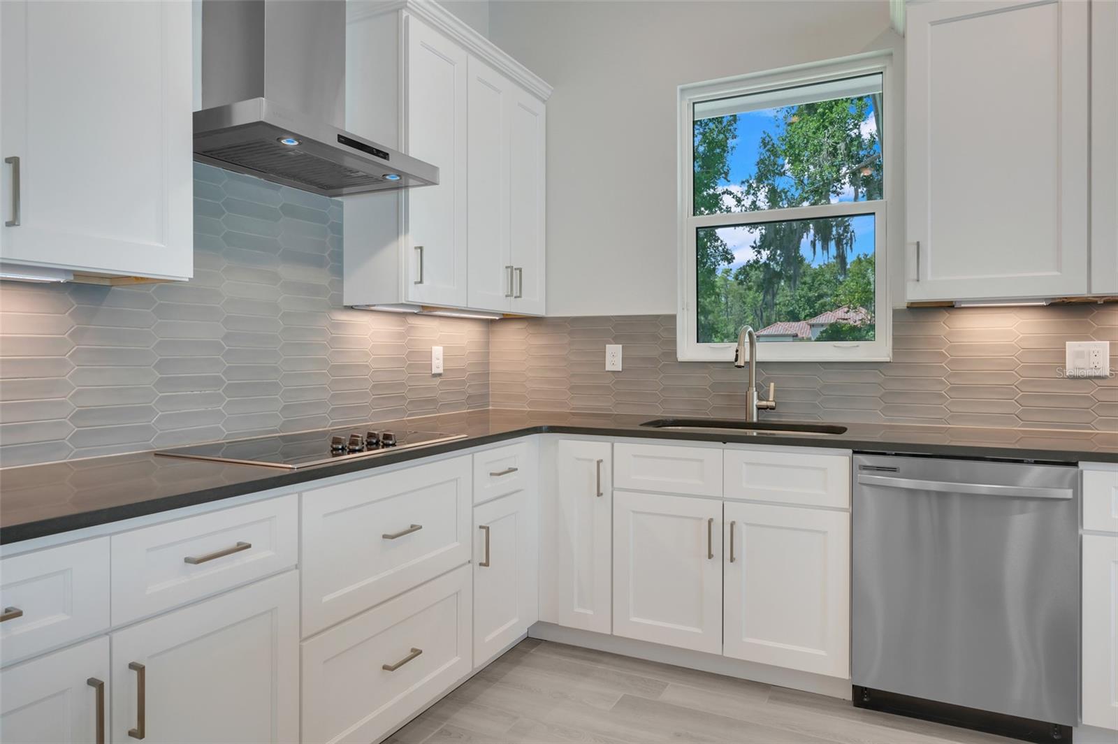 Image 22 of 33 For 110 New Leatherwood Drive