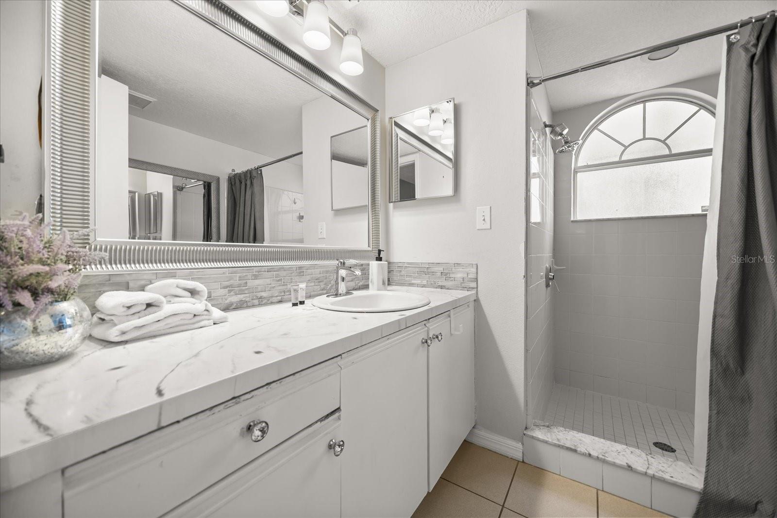 Image 18 of 25 For 2739 Poinciana Boulevard 83