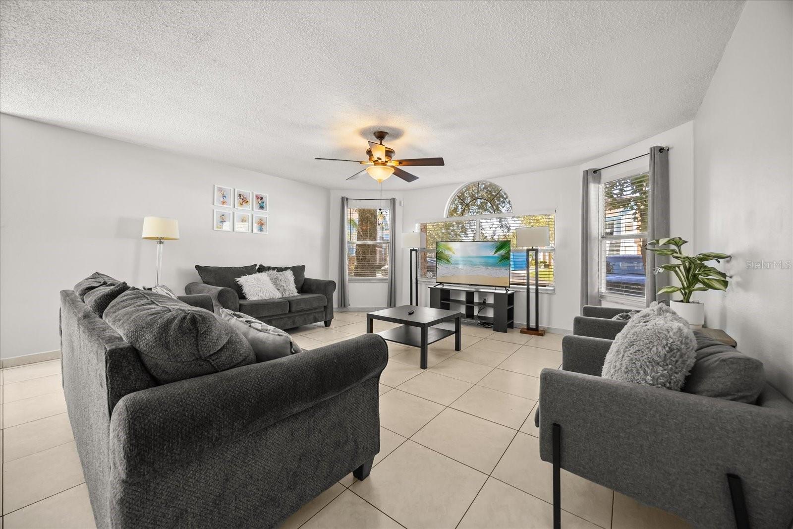 Image 4 of 25 For 2739 Poinciana Boulevard 83