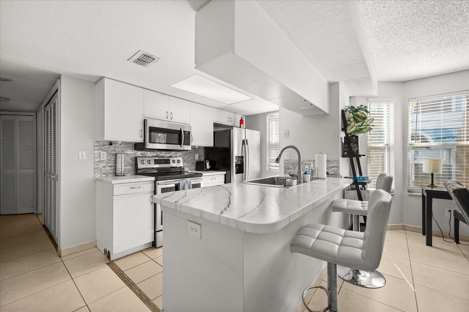 Image 8 of 25 For 2739 Poinciana Boulevard 83