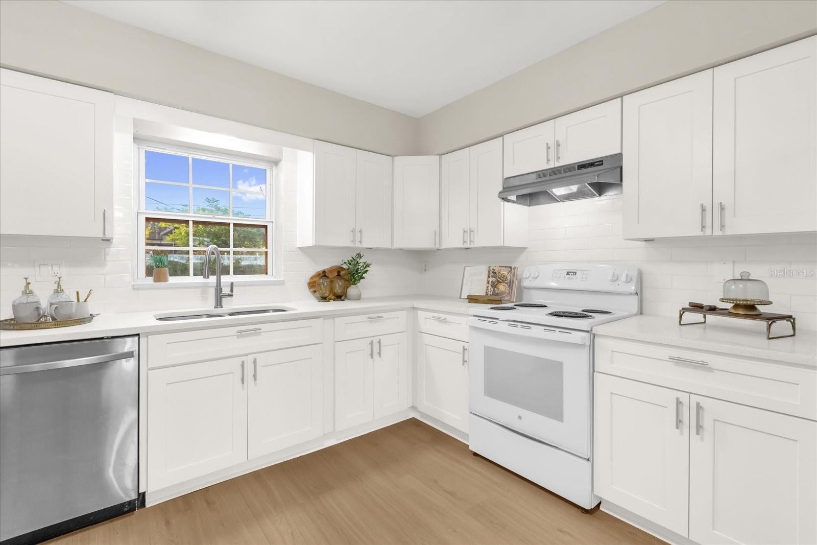 Image 18 of 28 For 2208 Mosher Drive