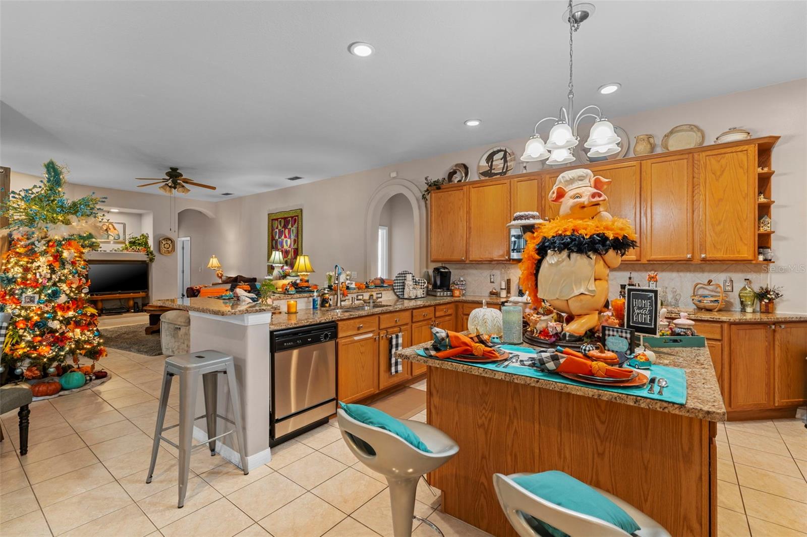 Image 14 of 40 For 107 Lake Darby Place