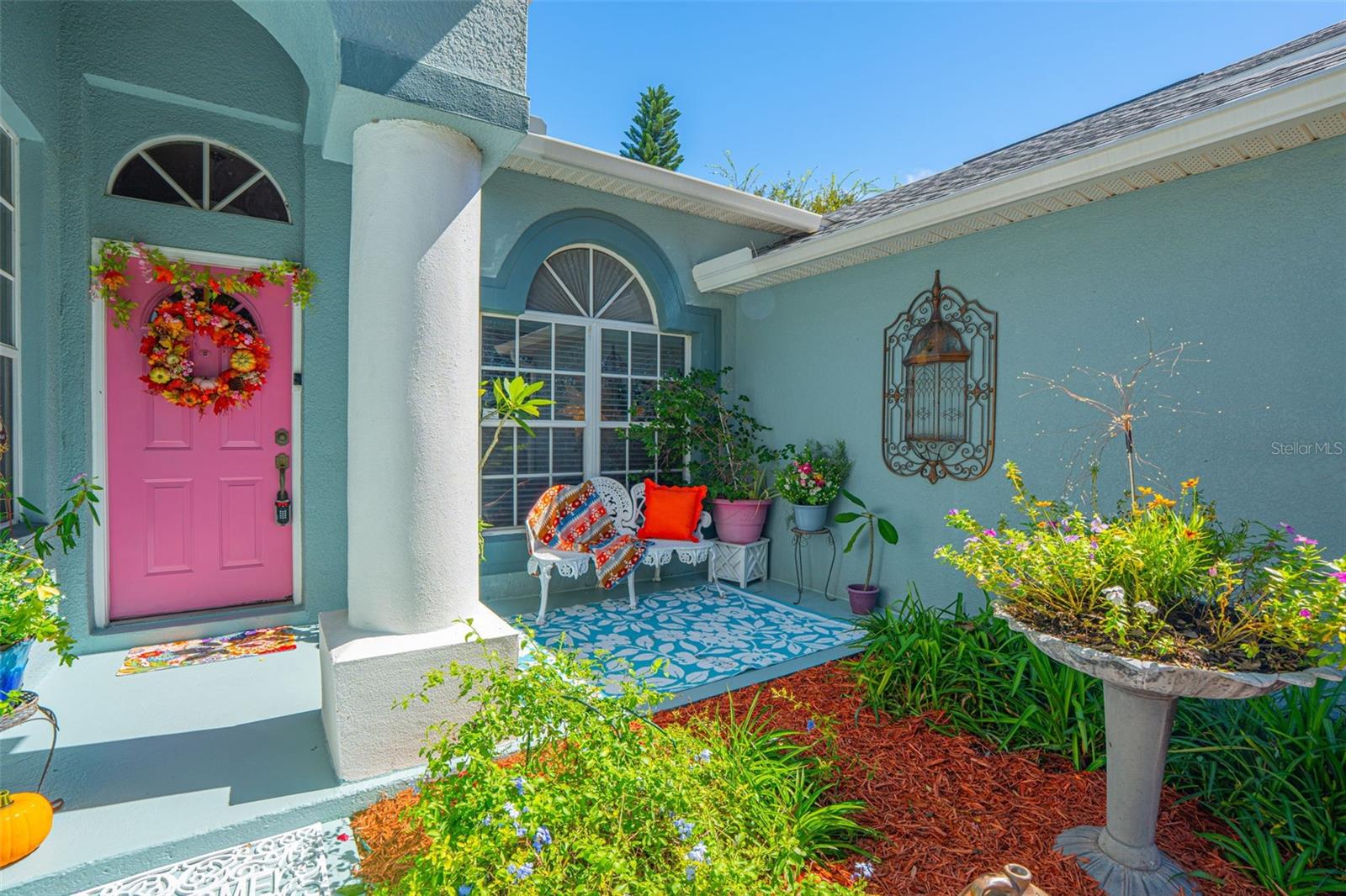 Image 2 of 40 For 107 Lake Darby Place