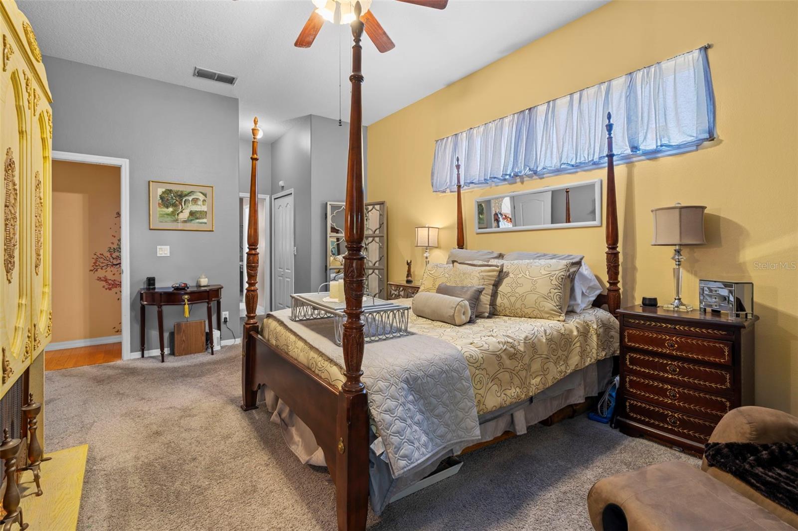 Image 25 of 40 For 107 Lake Darby Place