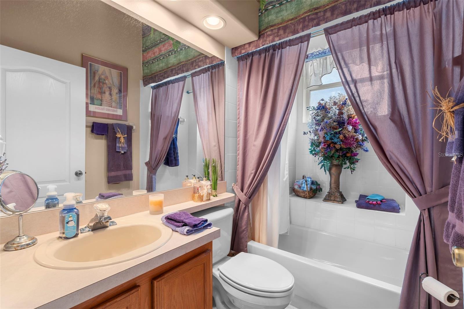 Image 34 of 40 For 107 Lake Darby Place