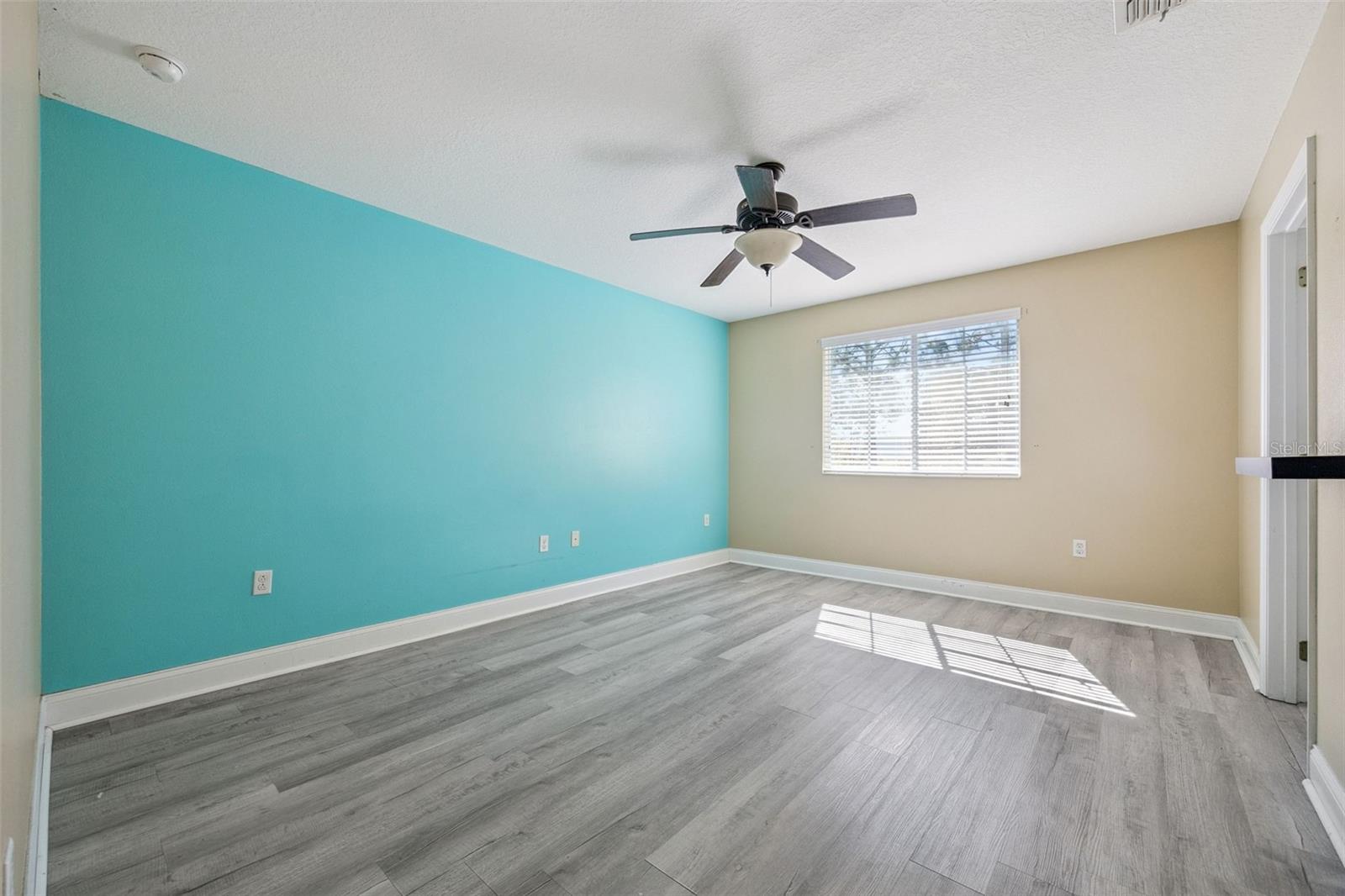 Image 12 of 30 For 2667 River Landing Drive