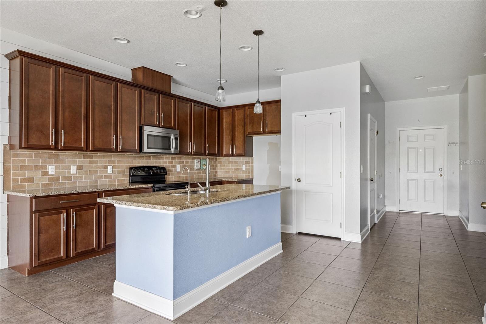 Image 6 of 30 For 2667 River Landing Drive