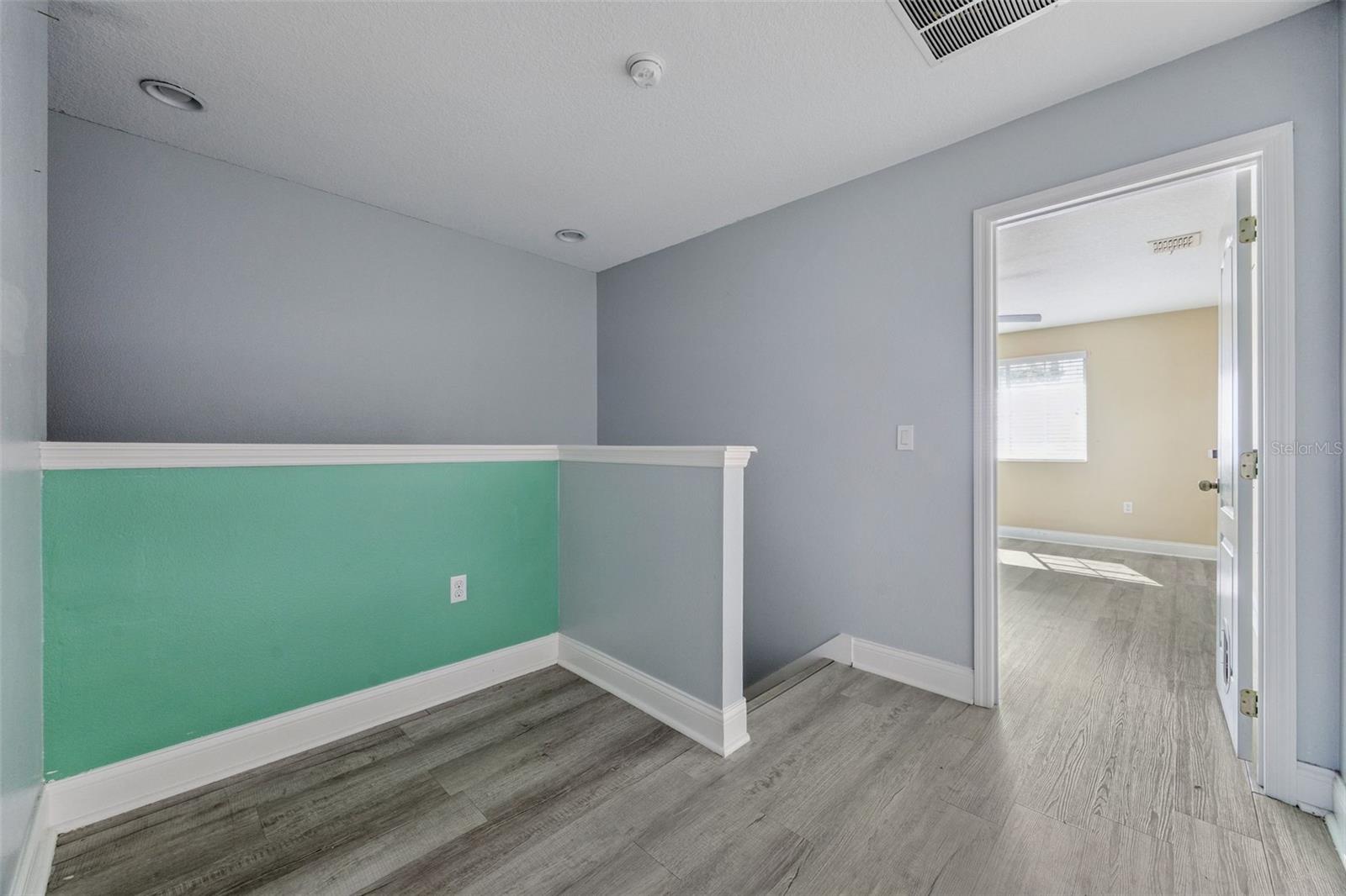 Image 9 of 30 For 2667 River Landing Drive