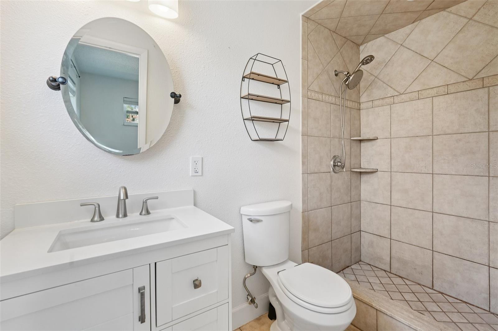 Image 16 of 30 For 653 Sherwood Drive