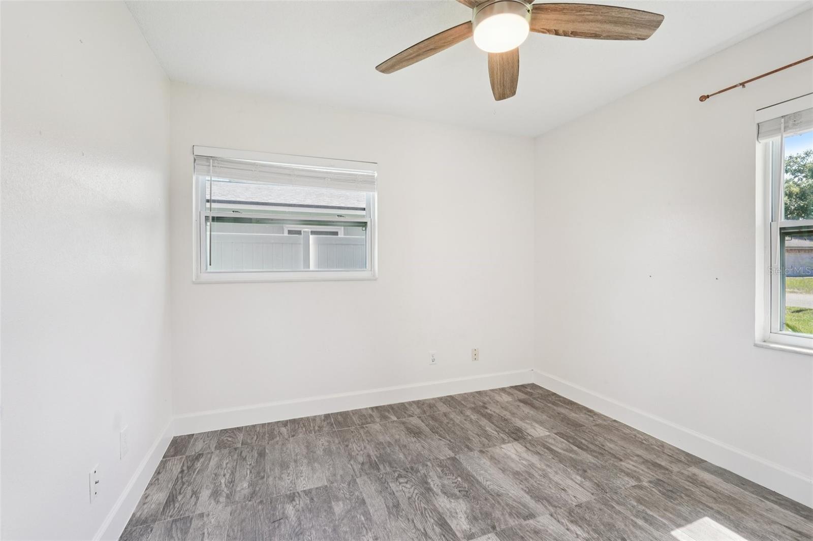 Image 17 of 30 For 653 Sherwood Drive