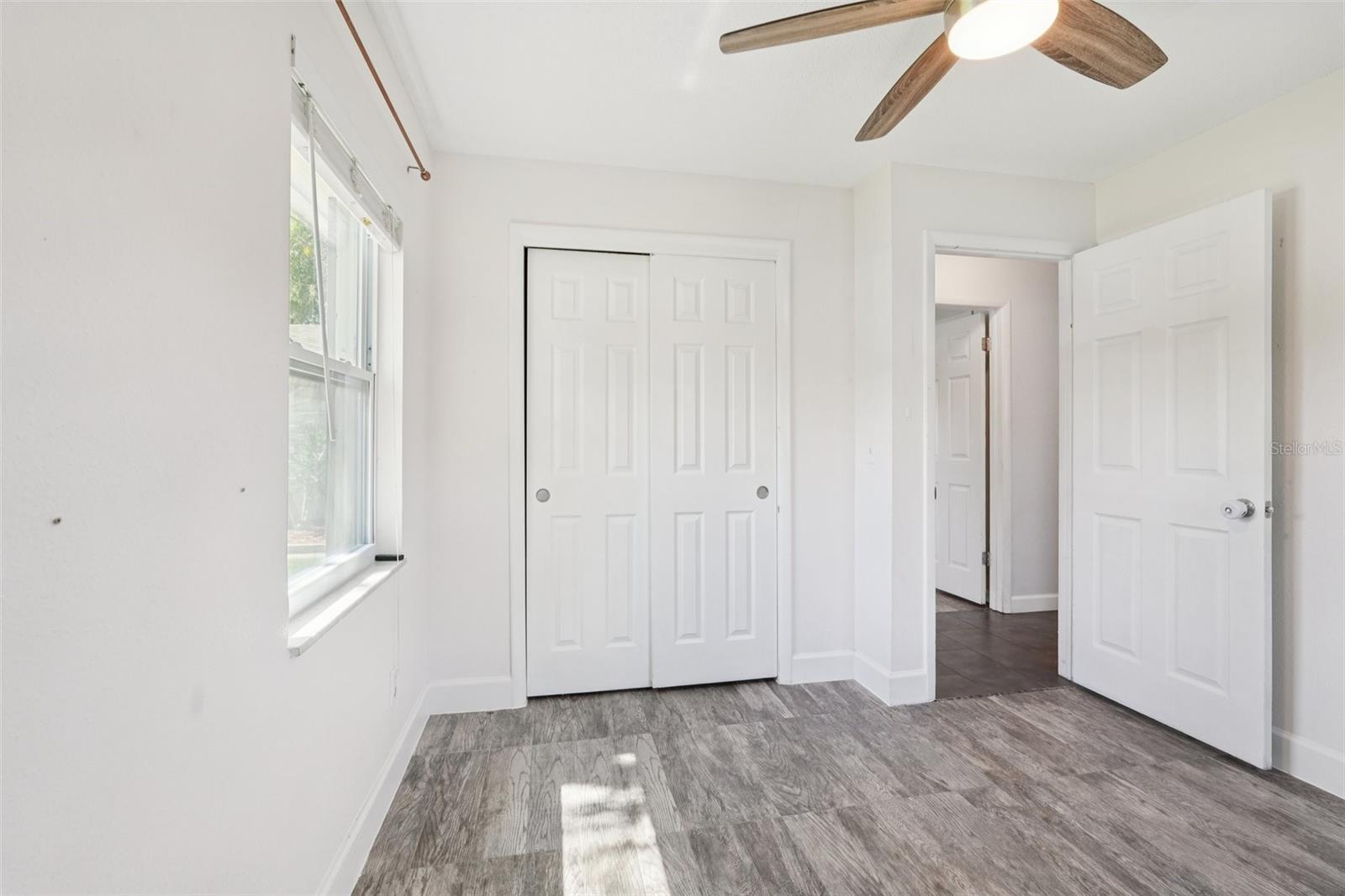 Image 18 of 30 For 653 Sherwood Drive