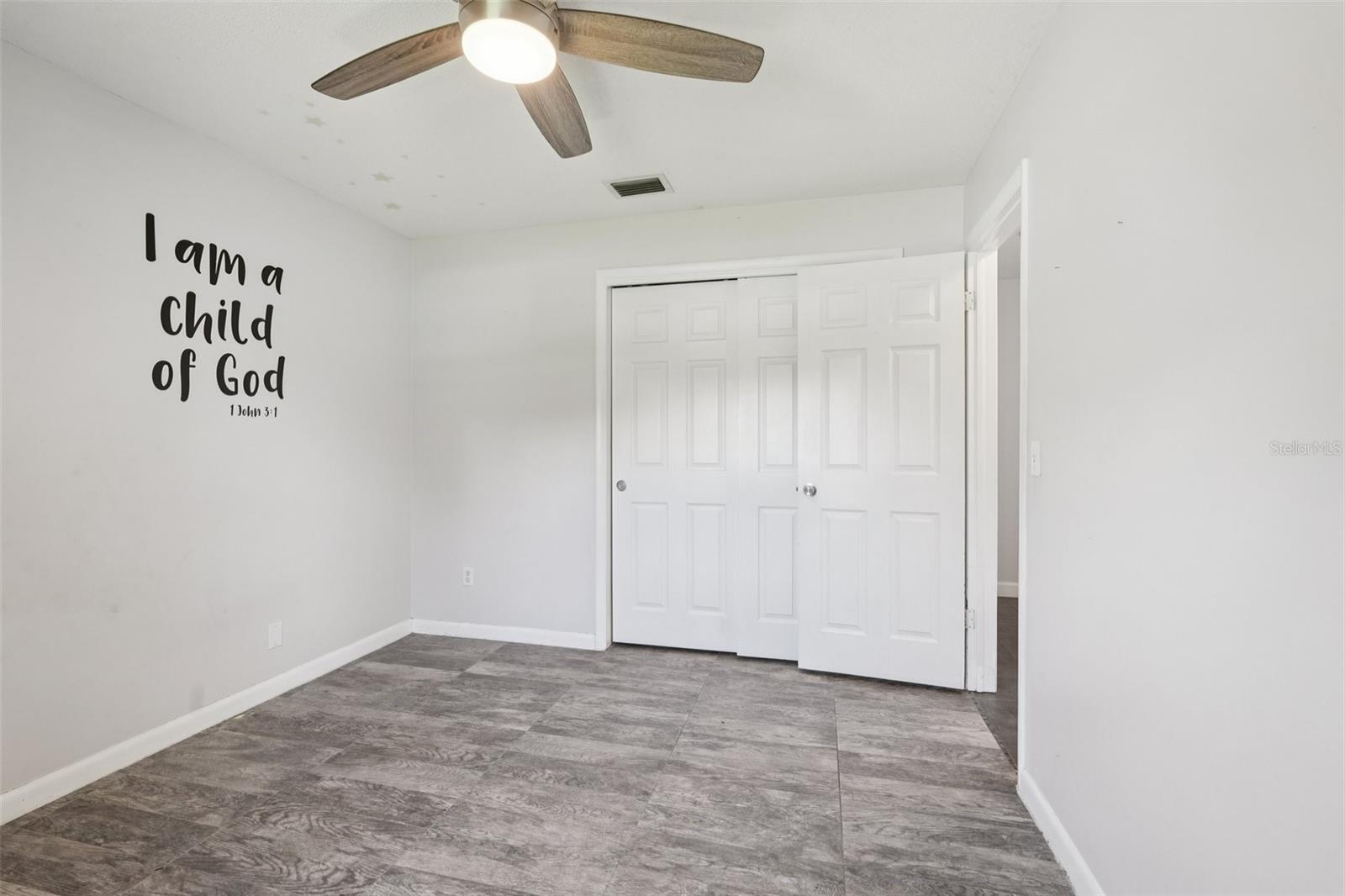 Image 21 of 30 For 653 Sherwood Drive