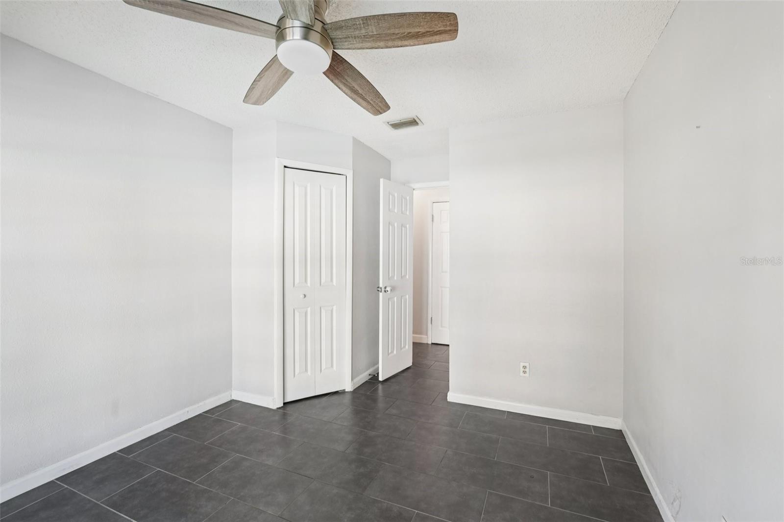 Image 24 of 30 For 653 Sherwood Drive