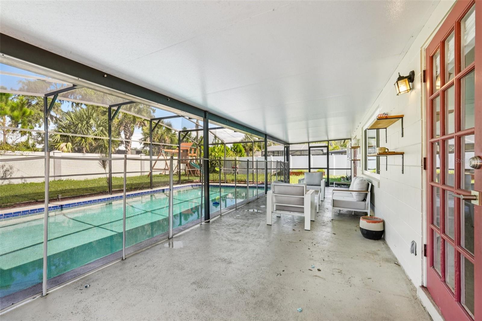 Image 25 of 30 For 653 Sherwood Drive