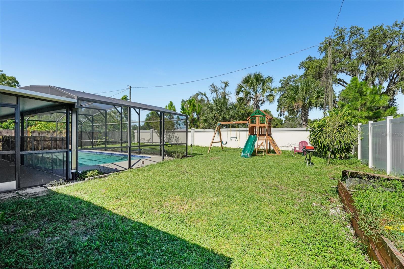 Image 29 of 30 For 653 Sherwood Drive