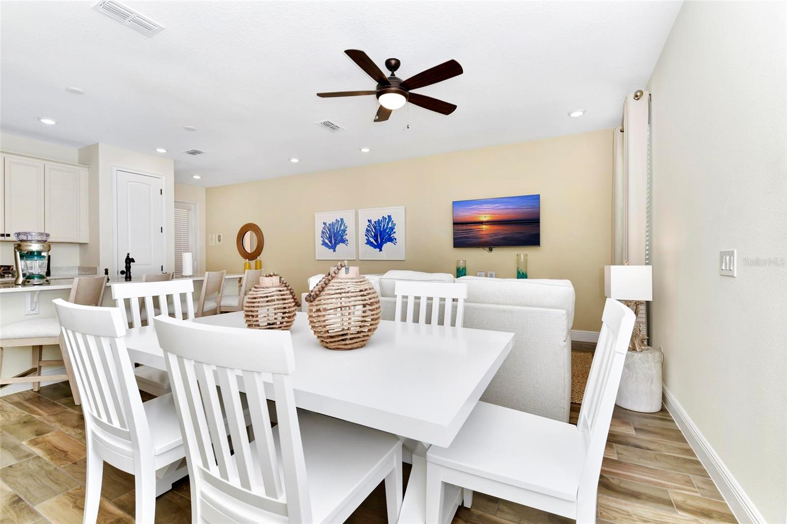 Image 10 of 87 For 8143 Coconut Place