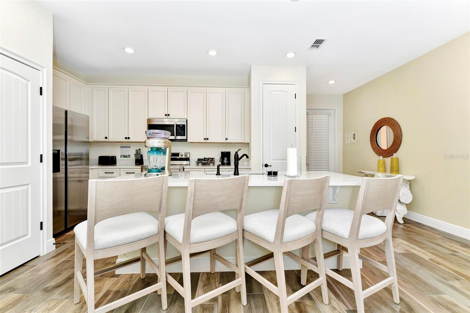 Image 19 of 87 For 8143 Coconut Place