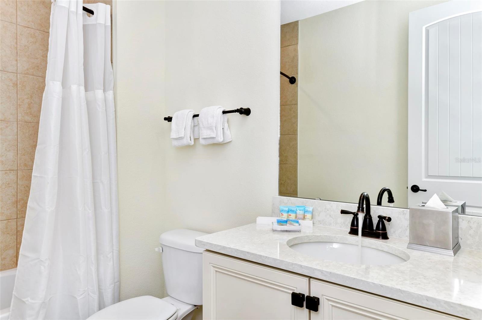 Image 31 of 87 For 8143 Coconut Place