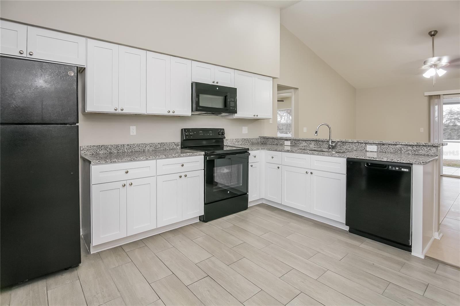 Image 4 of 15 For 246 Cobblestone Drive