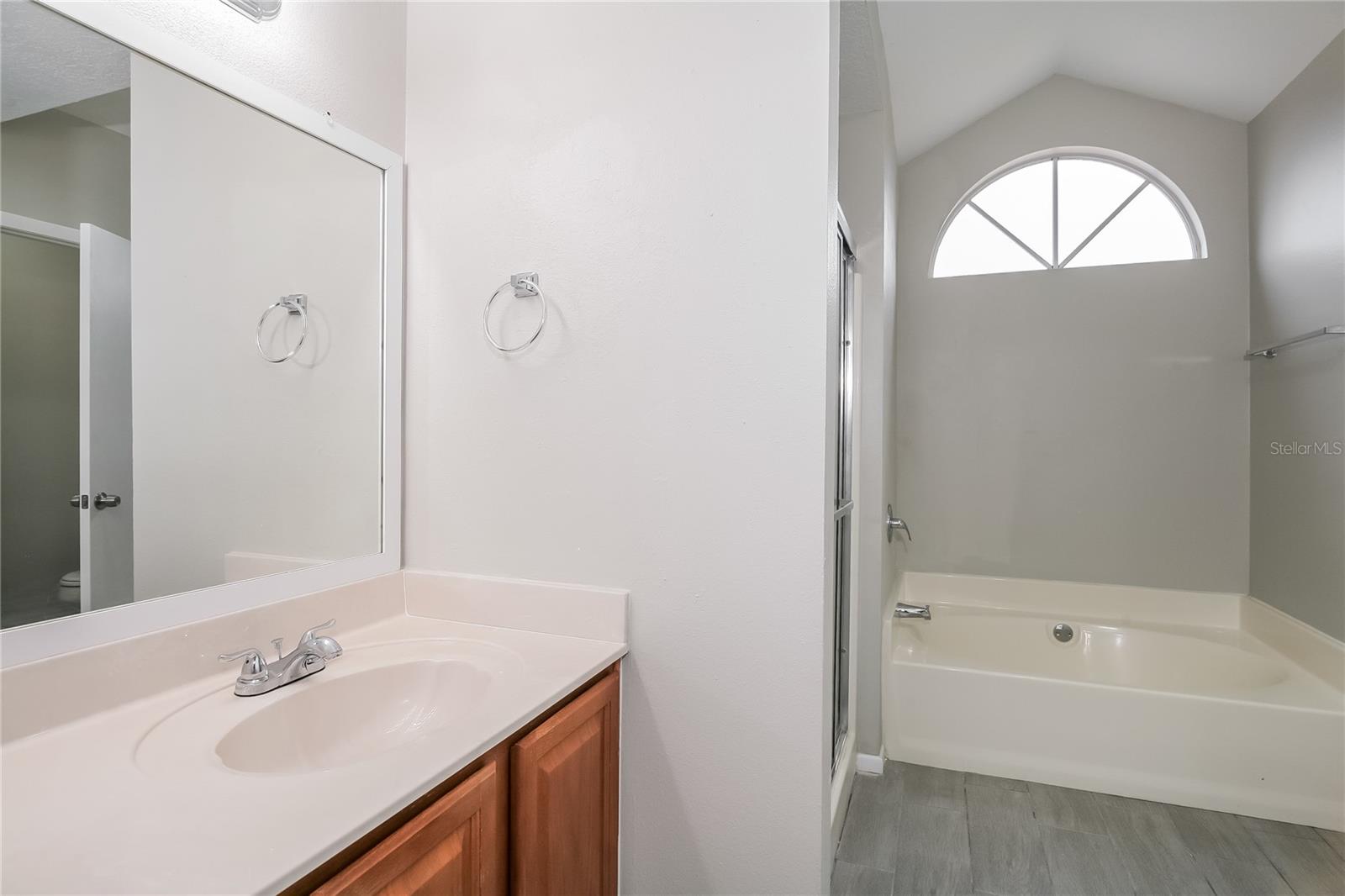 Image 8 of 15 For 246 Cobblestone Drive