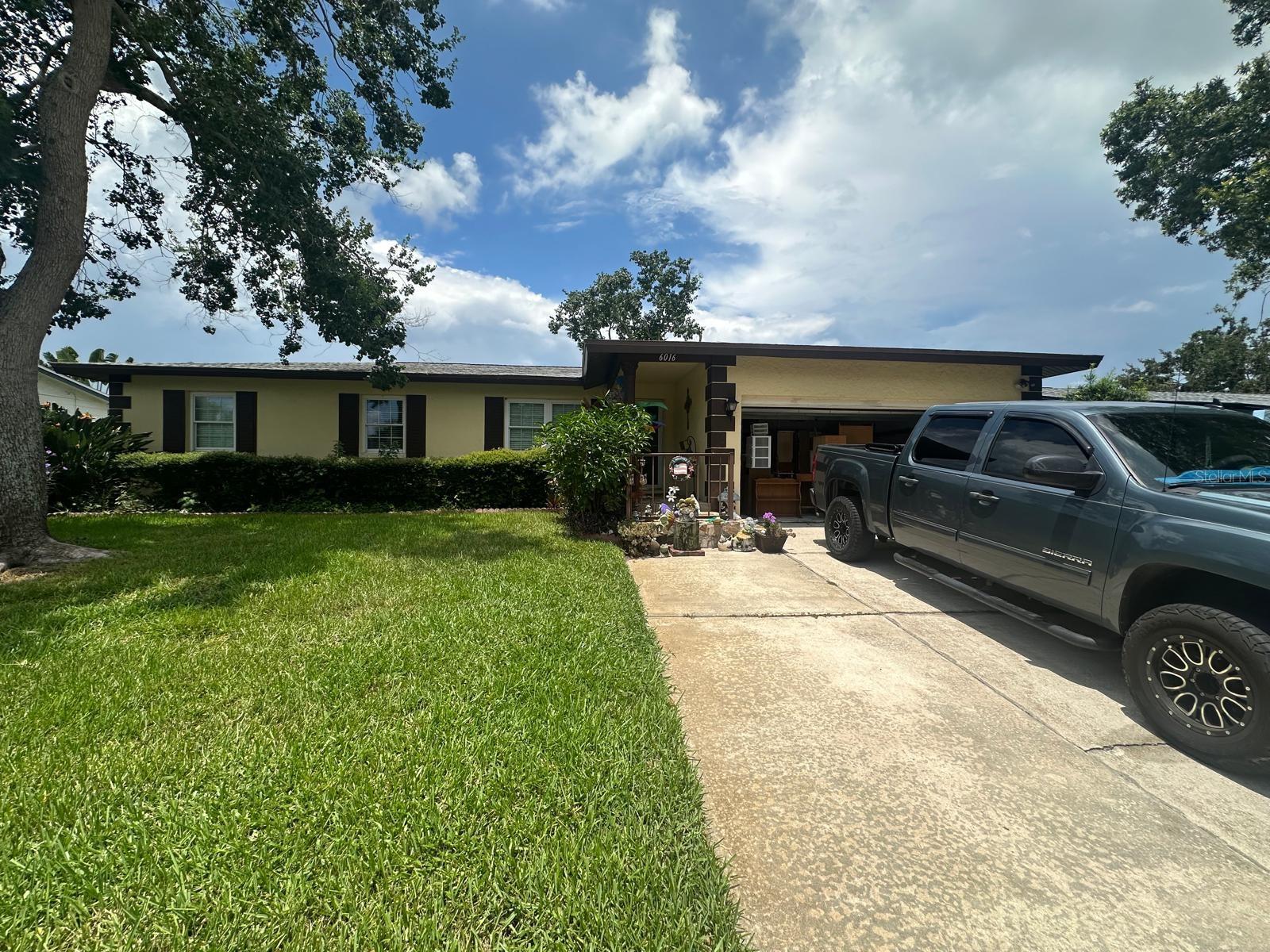 Details for 6016 18th Street Ne, ST PETERSBURG, FL 33703