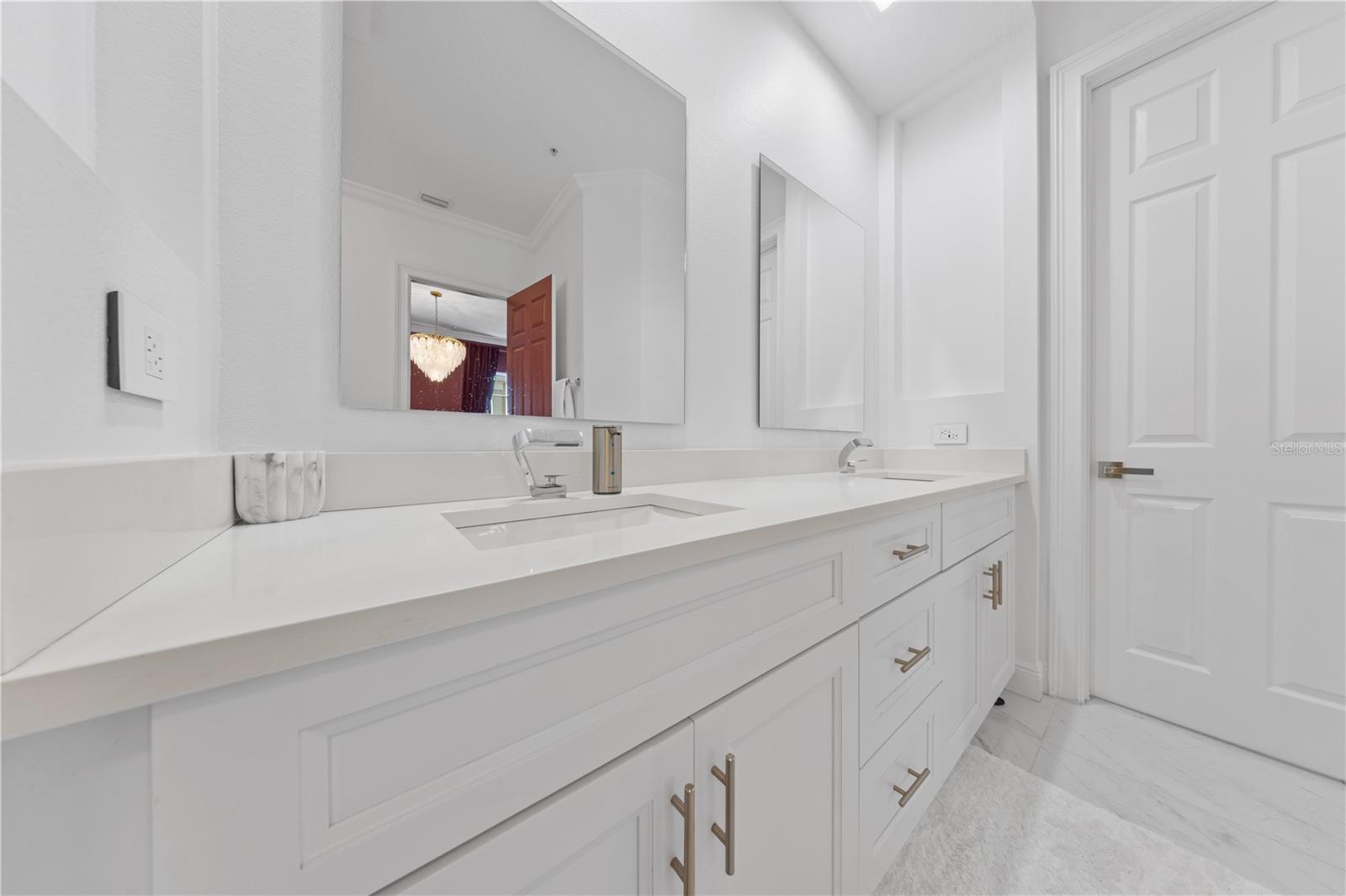 Image 22 of 70 For 1435 Lake Baldwin Lane