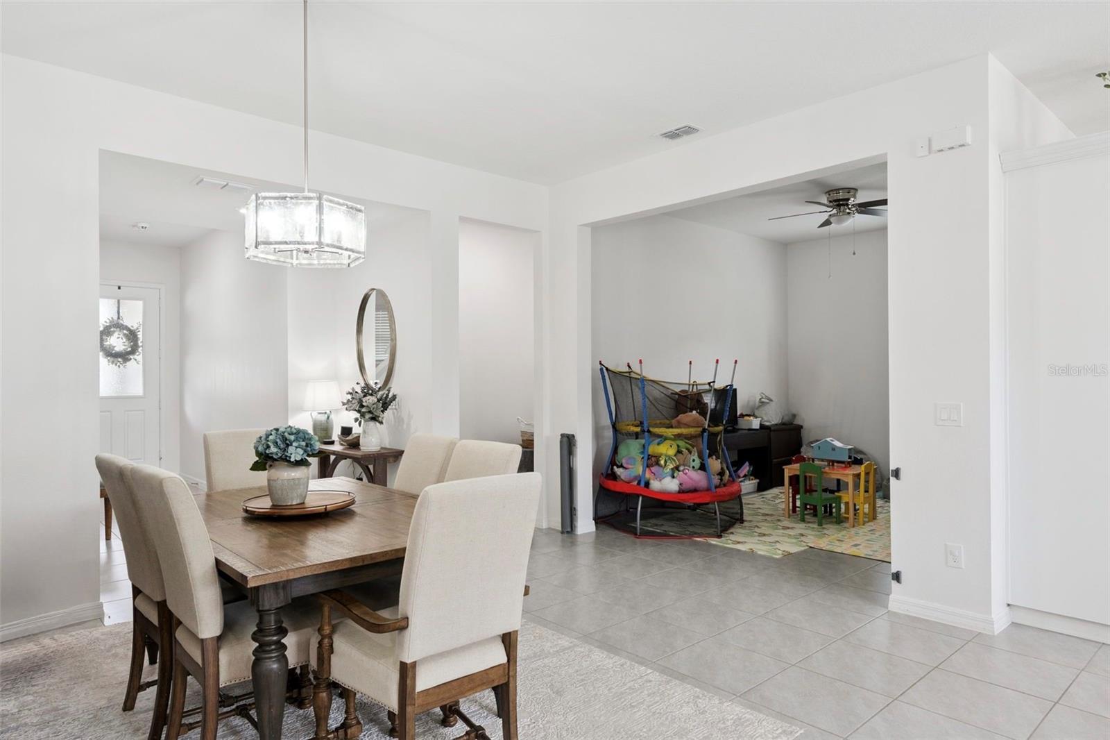 Image 9 of 39 For 2360 Emerald Springs Drive