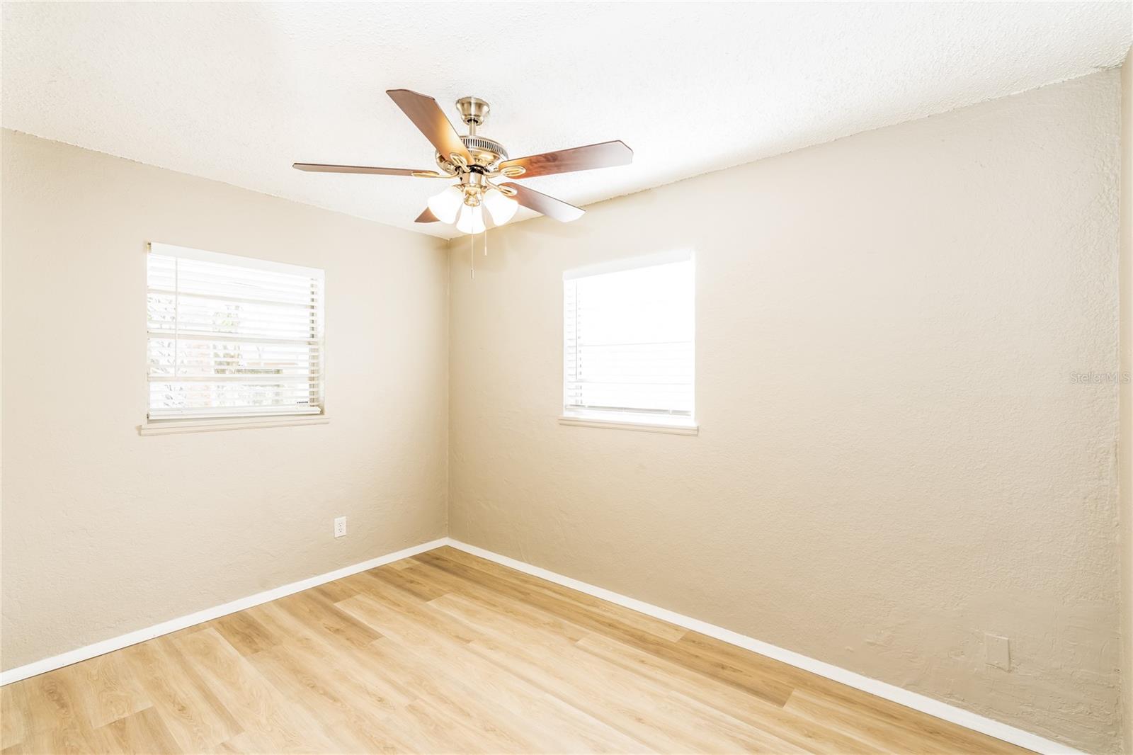 Image 10 of 16 For 4626 20th Avenue N