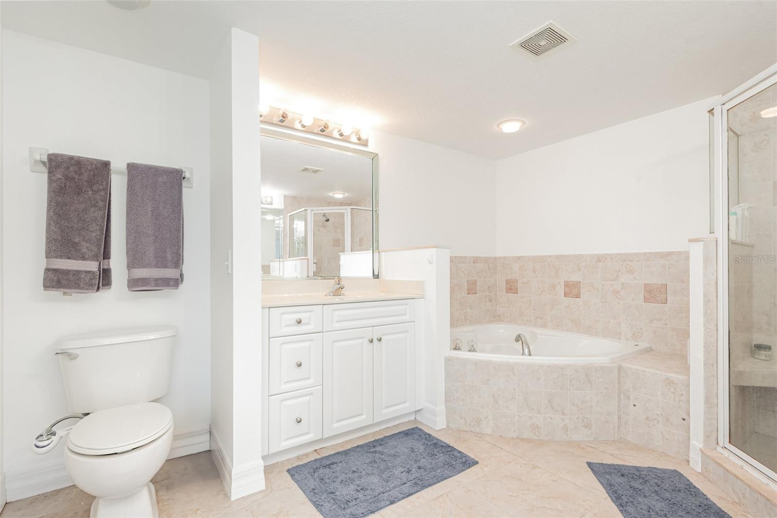 Image 18 of 31 For 5300 Atlantic Avenue 14-205