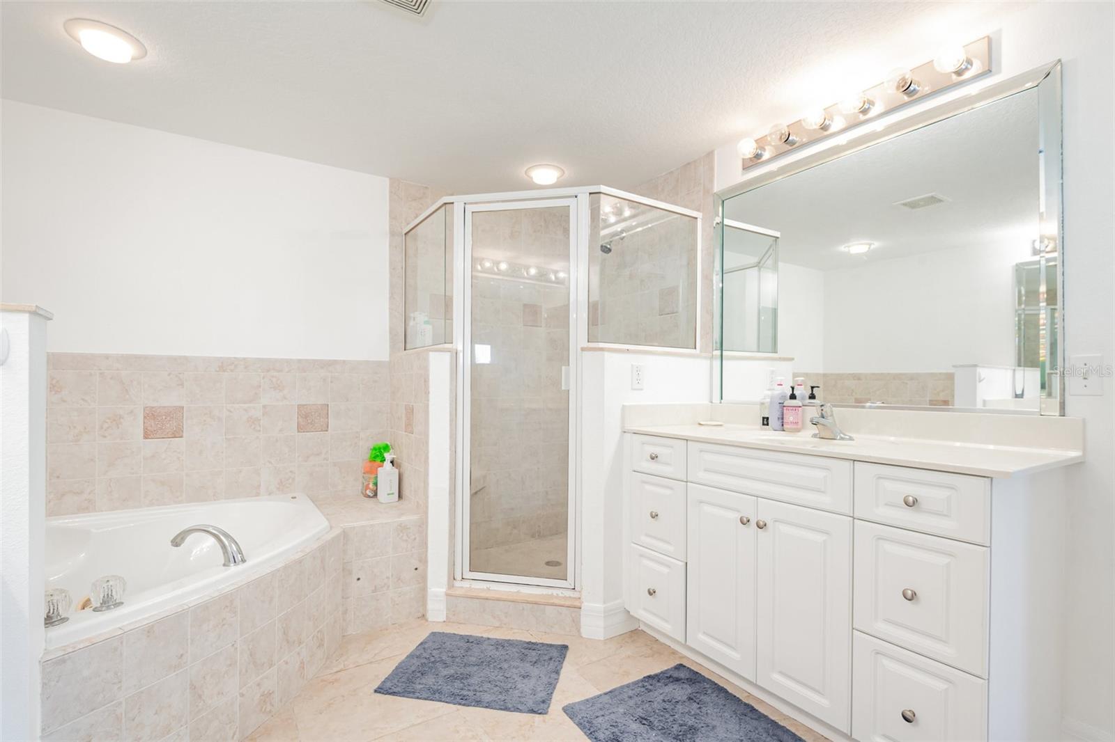 Image 19 of 31 For 5300 Atlantic Avenue 14-205