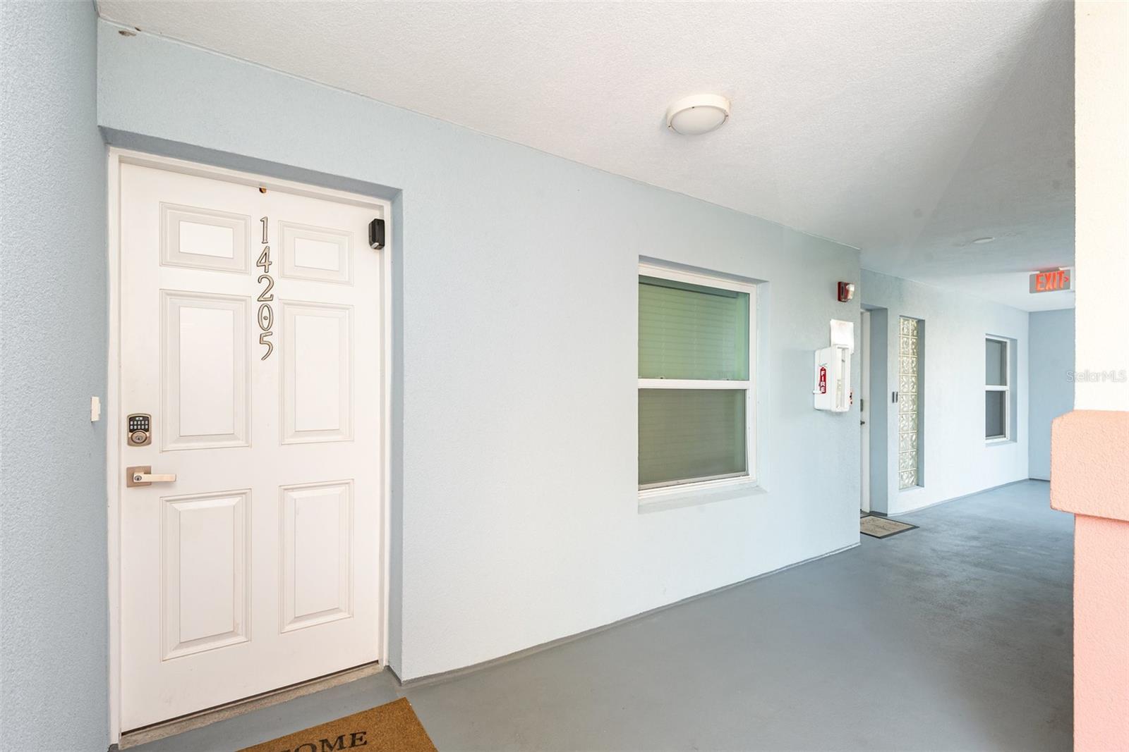 Image 3 of 31 For 5300 Atlantic Avenue 14-205