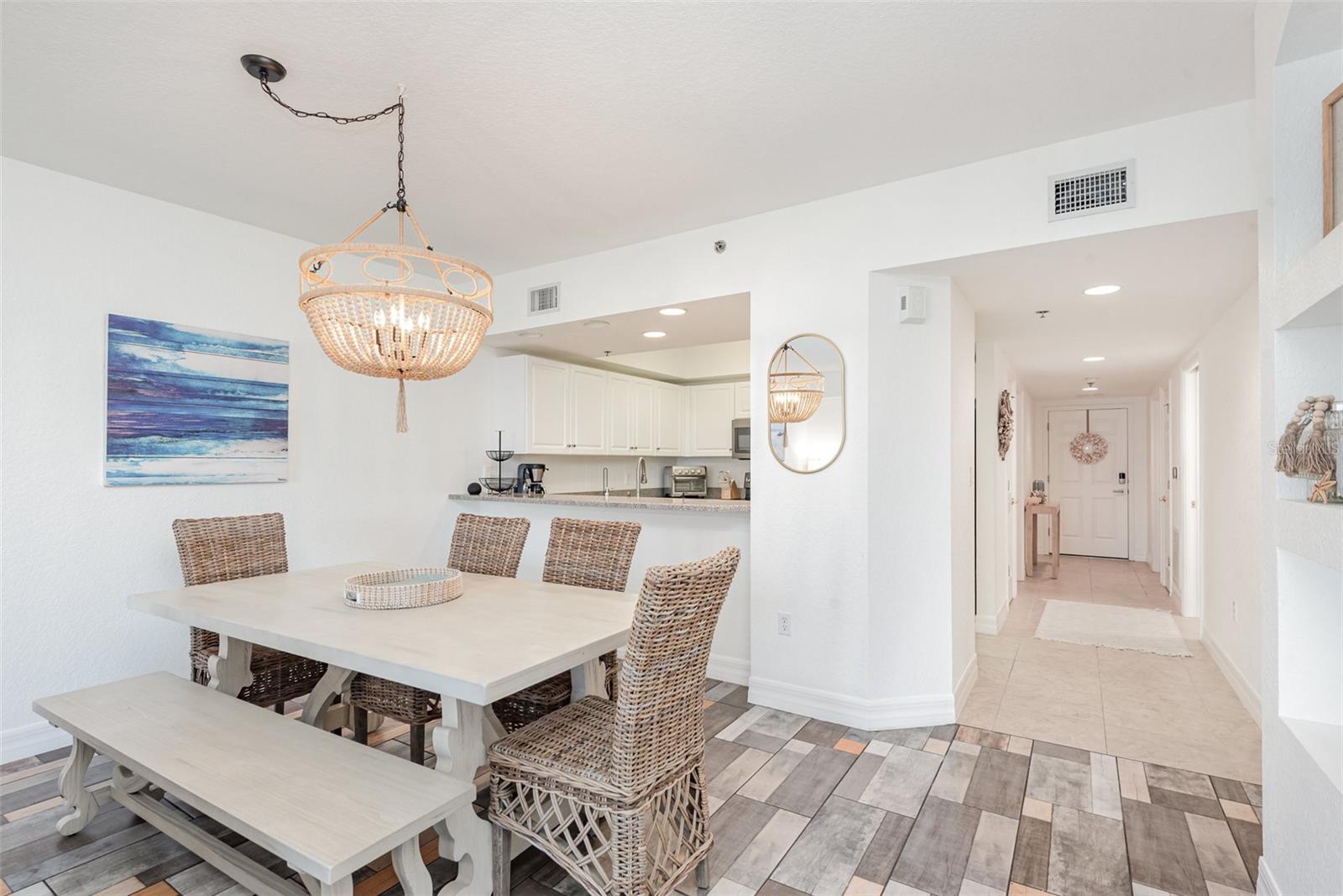 Image 9 of 31 For 5300 Atlantic Avenue 14-205