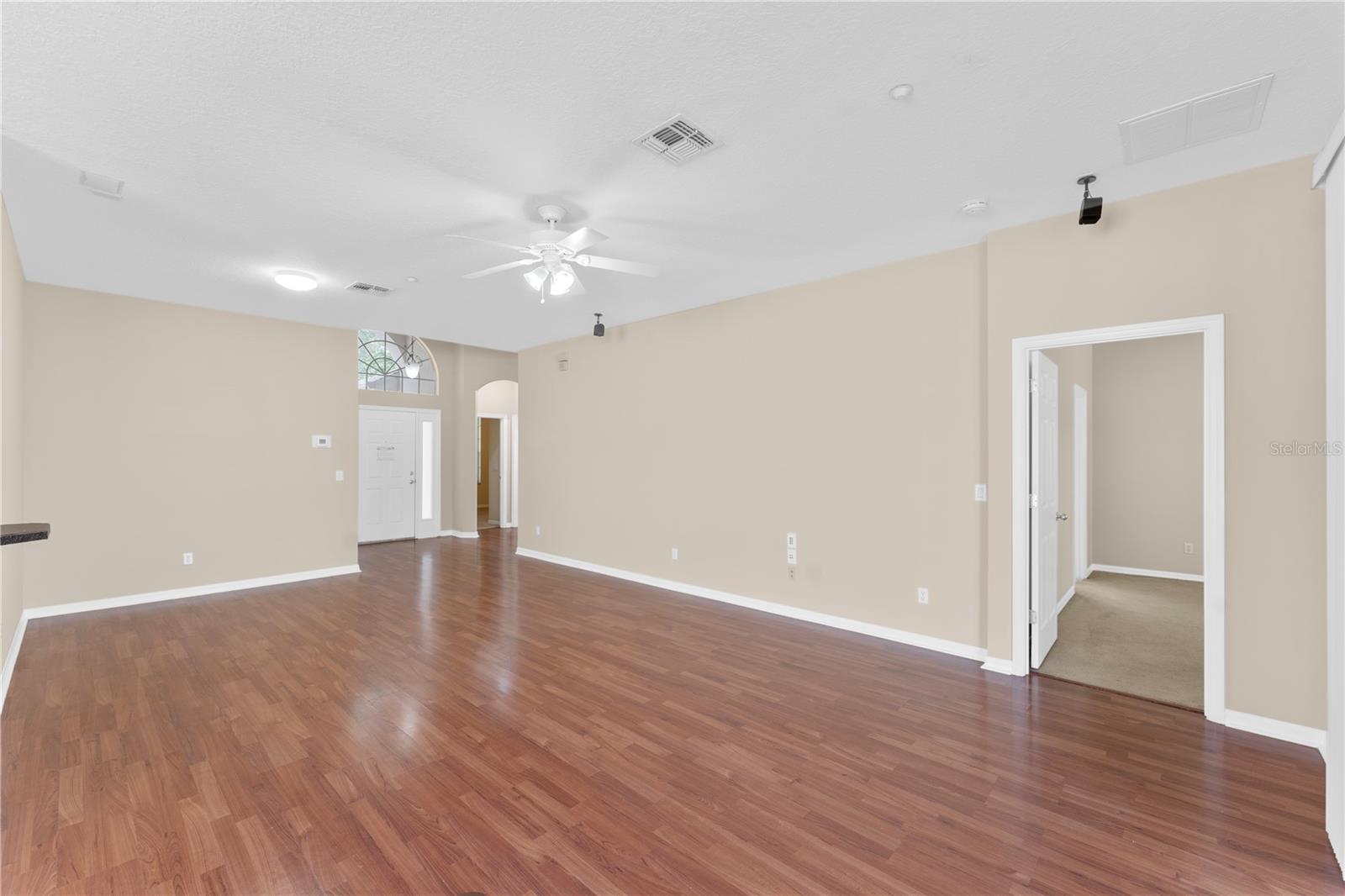 Image 8 of 25 For 9988 Fenrose Terrace