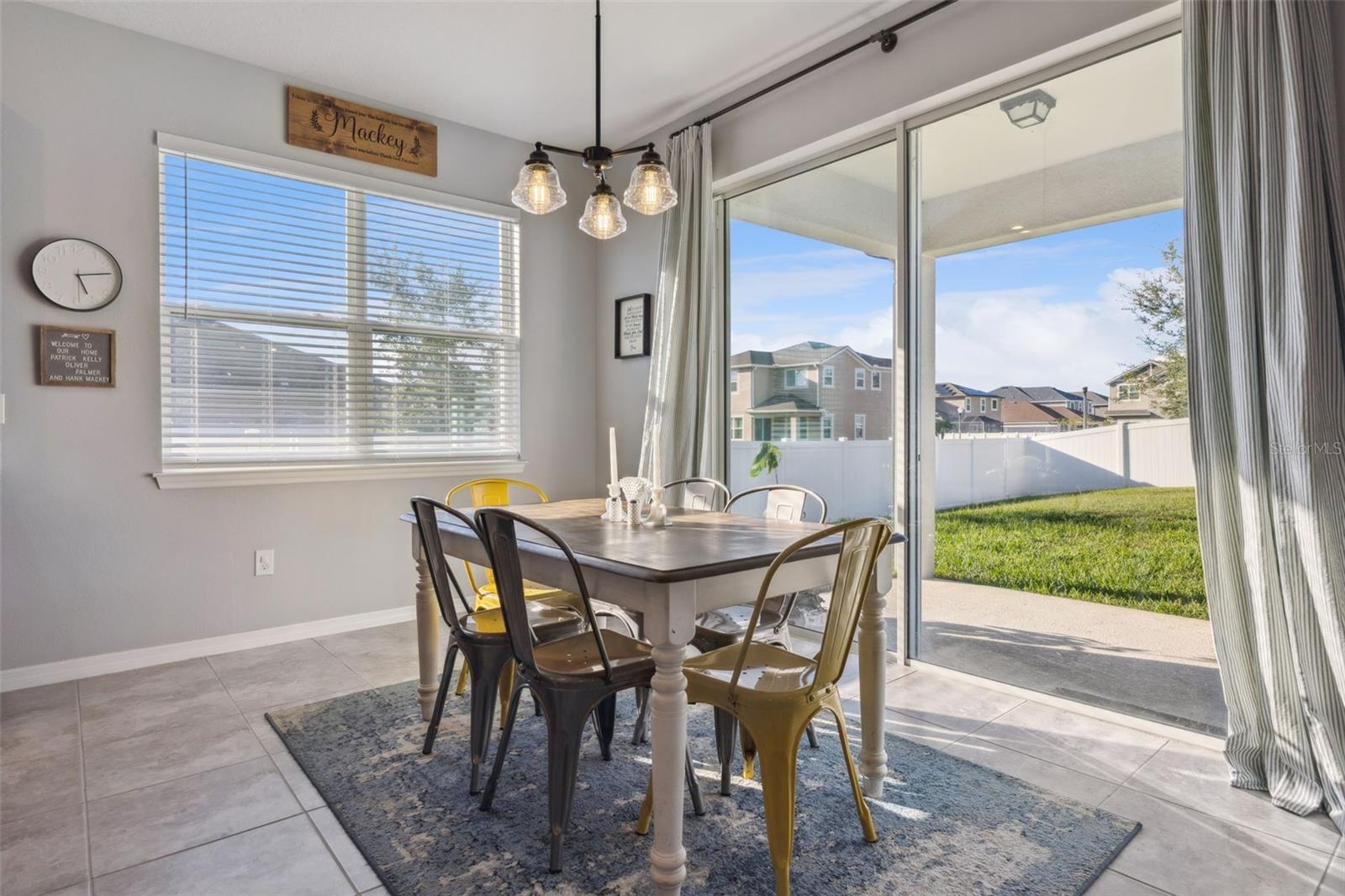Image 14 of 71 For 2264 Farnham Drive