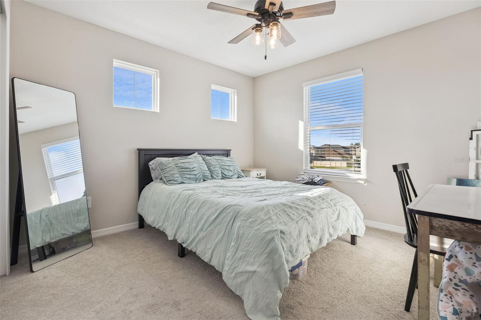 Image 33 of 71 For 2264 Farnham Drive