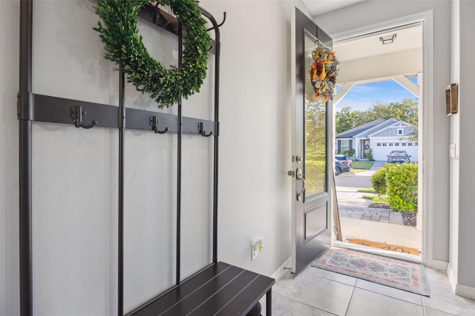 Image 6 of 71 For 2264 Farnham Drive