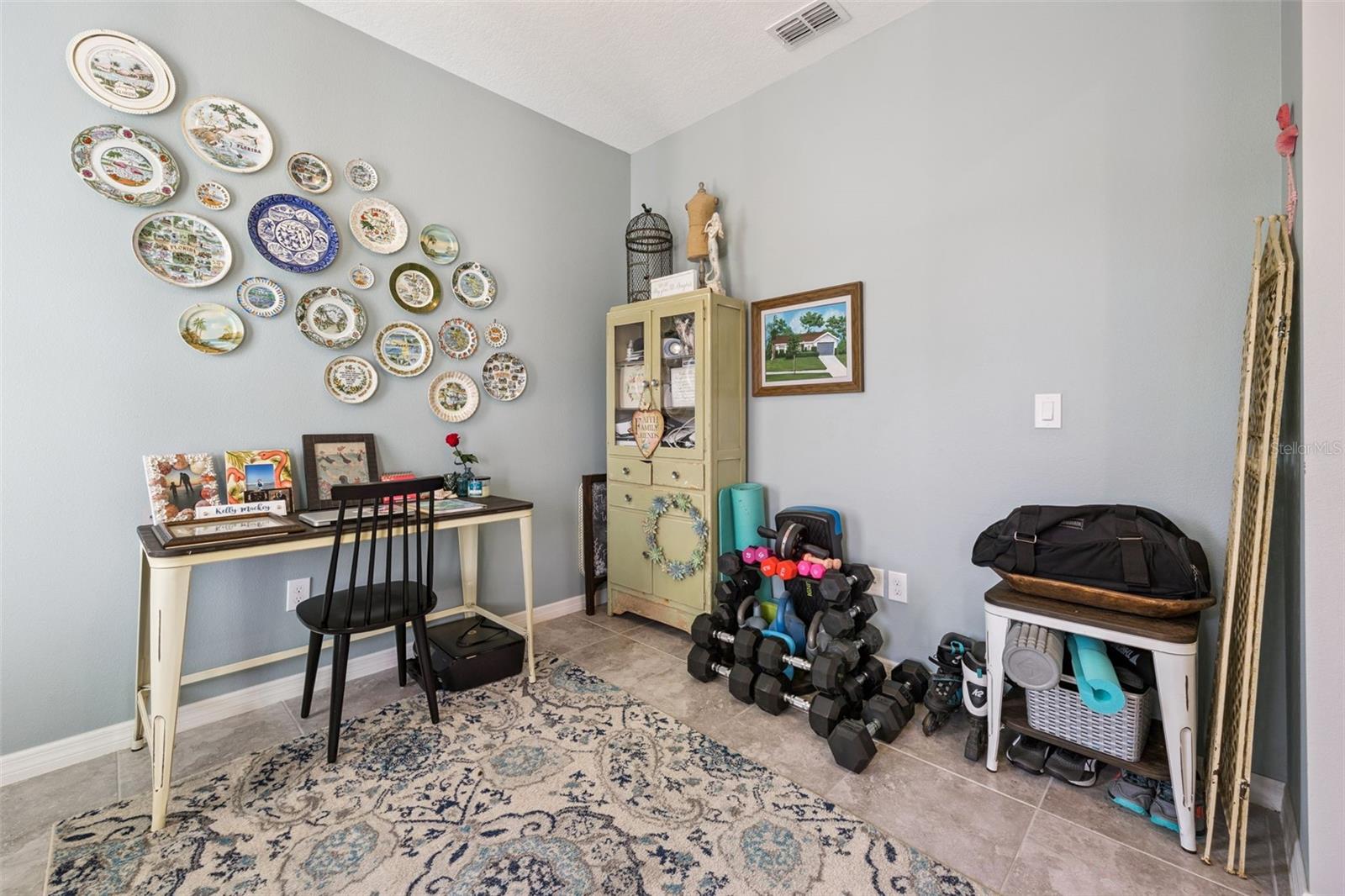 Image 7 of 71 For 2264 Farnham Drive