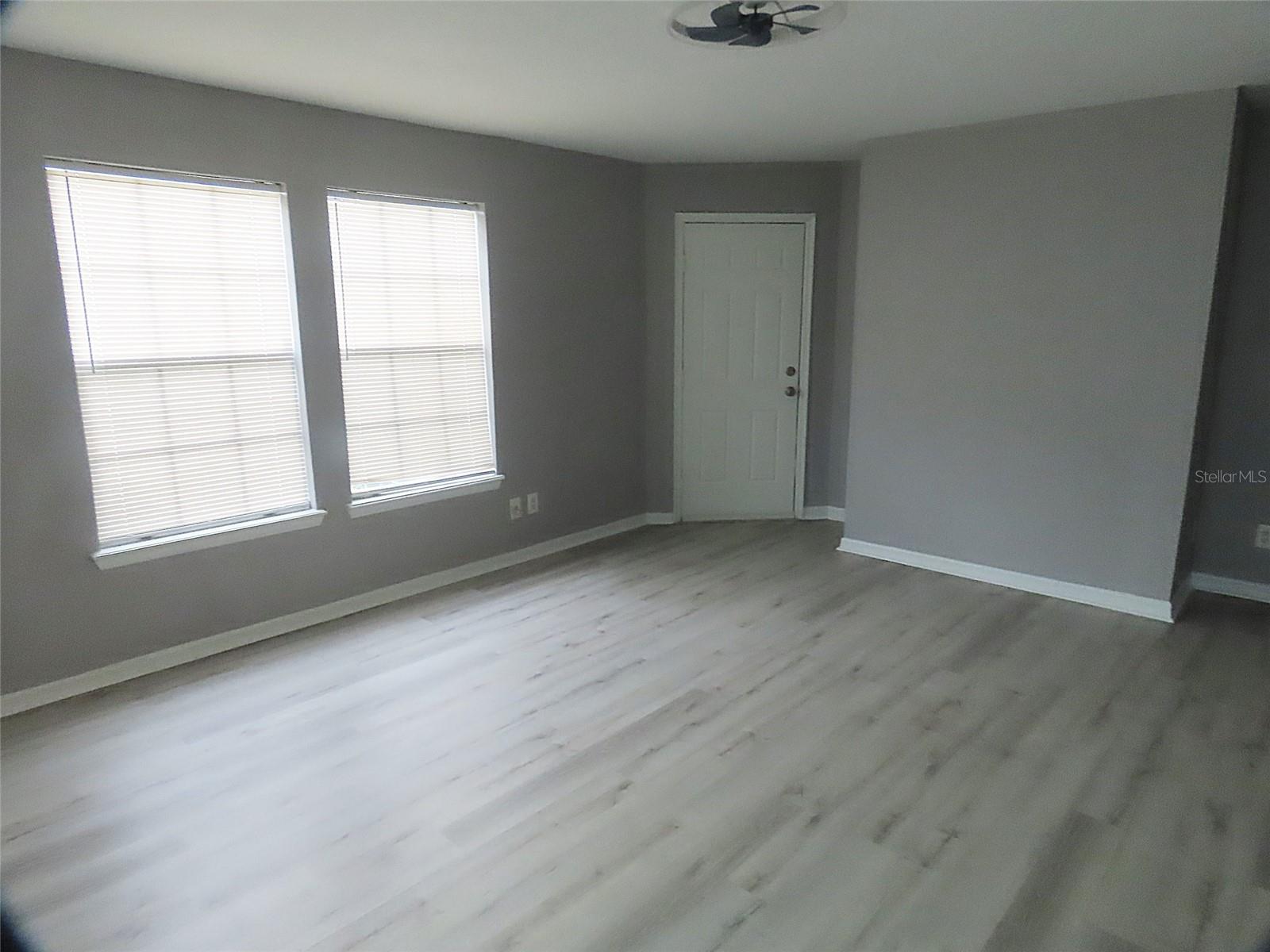 Image 6 of 14 For 5986 Westgate Drive 103