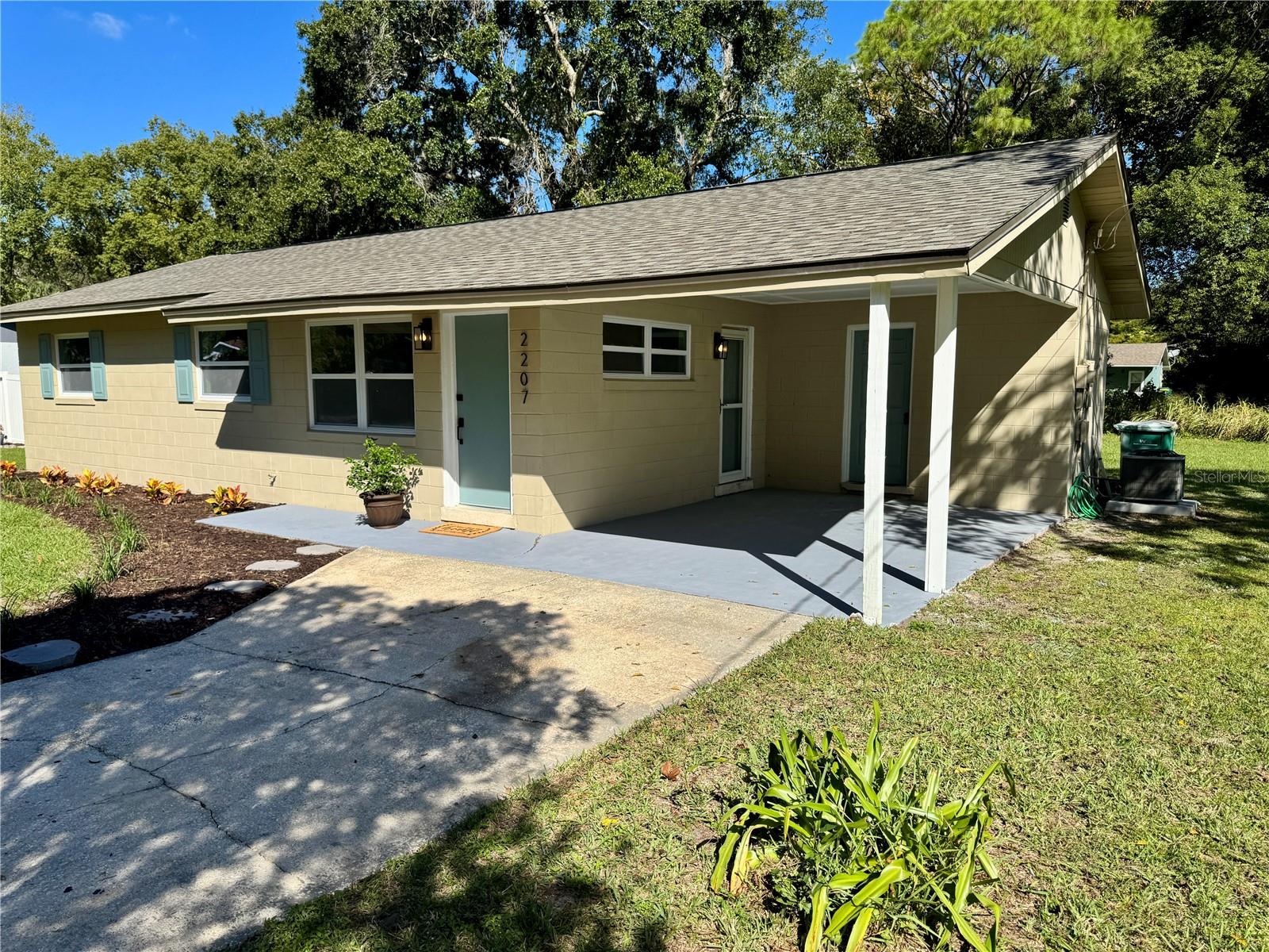 Image 2 of 13 For 2207 Virginia Avenue