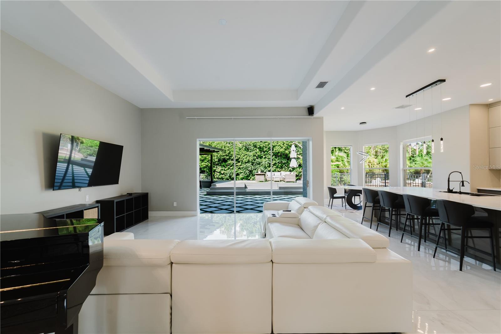 Image 6 of 49 For 1361 Whitney Isles Drive